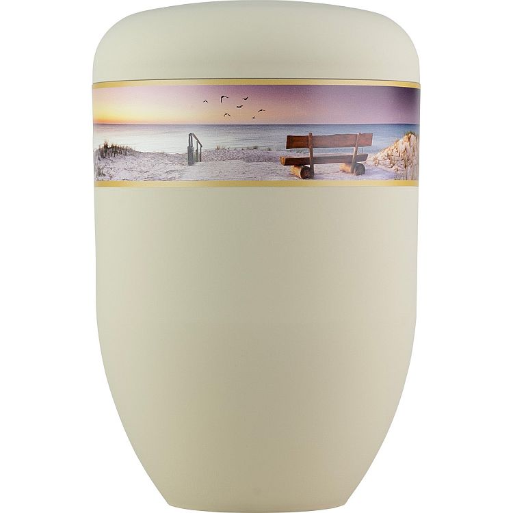 Biourne cremeweiss, Banderole, Bank am Meer