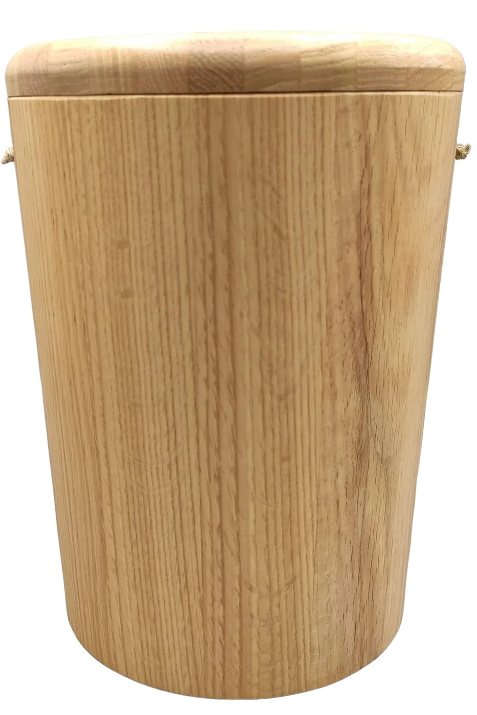 Holzurne aus Eiche moderne Form